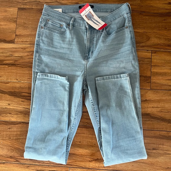 Calvin Klein Denim - Calvin Klein Ladies Skinny Jean
